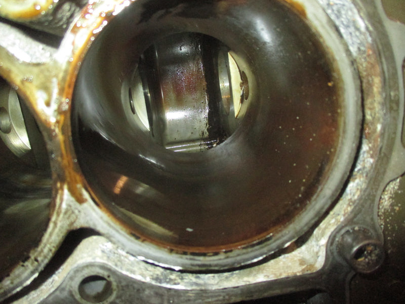 Suzuki DF140 140hp 4 stroke outboard Crankcase block
