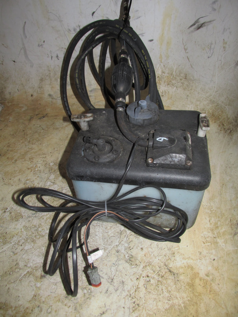 Evinrude 60hp 2 Stroke Outboard Single hose BRP Oil tank/Bracket