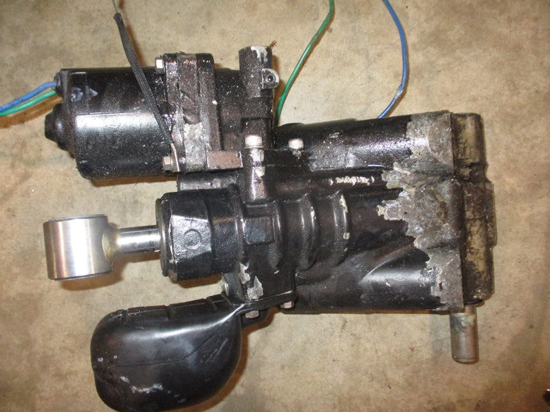 Evinrude Ficht 200hp outboard tilt trim unit