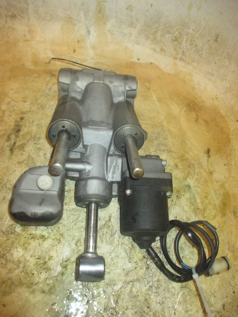 Suzuki DF140 140hp 4 stroke outboard Tilt trim unit