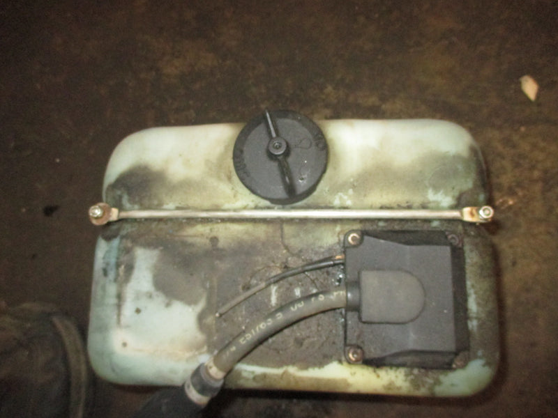 Johnson Evinrude OMC large style single hose oil tank with bracket