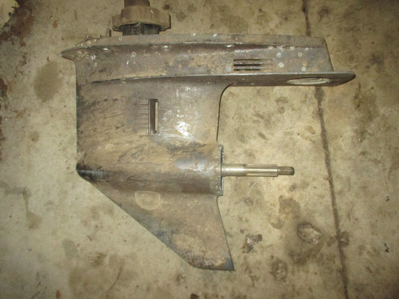 Yamaha 115hp outboard 25 inch standard rotation lower unit (PARTS)