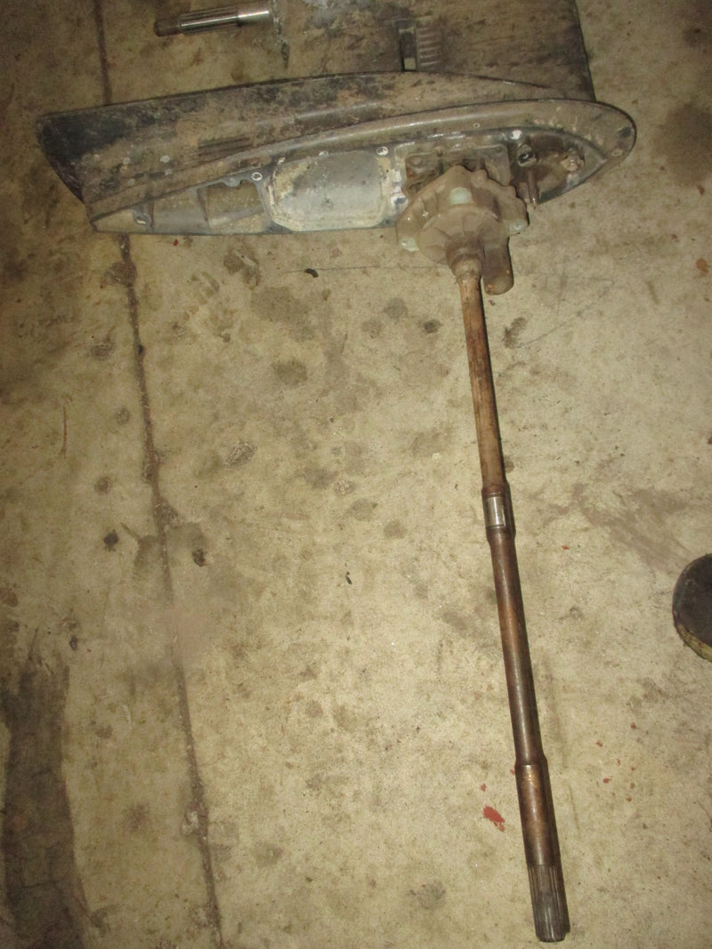 Yamaha 115hp outboard 25 inch standard rotation lower unit (PARTS)