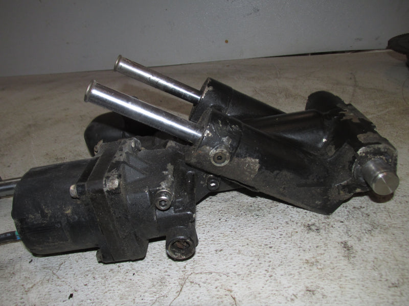 Evinrude 200hp Ocean runner 2 Stroke Outboard Tilt trim unit