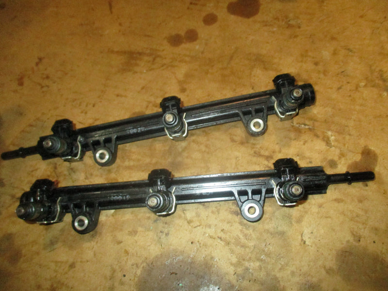 Yamaha 4.2L 300hp 4 stroke outboard fuel rail and injector