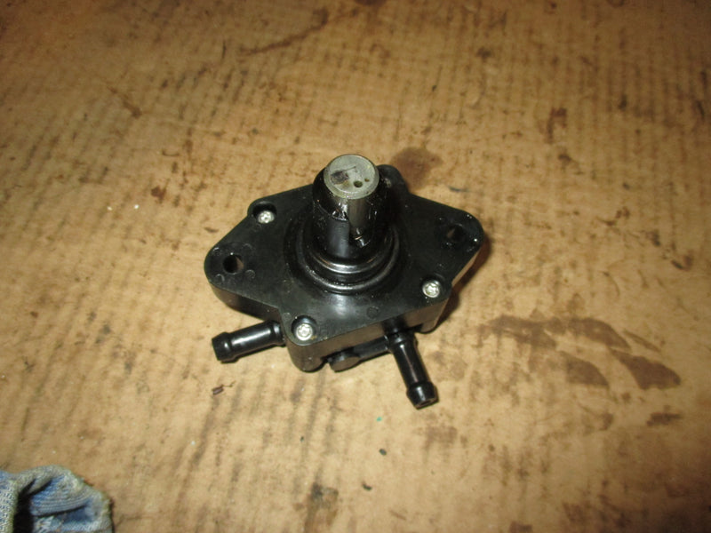 Johnson/ Suzuki 115hp 4 stroke outboard fuel pump (15100-90J10)