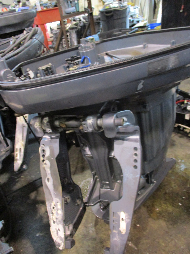 Yamaha 250hp 4 stroke outboard 25" midsection
