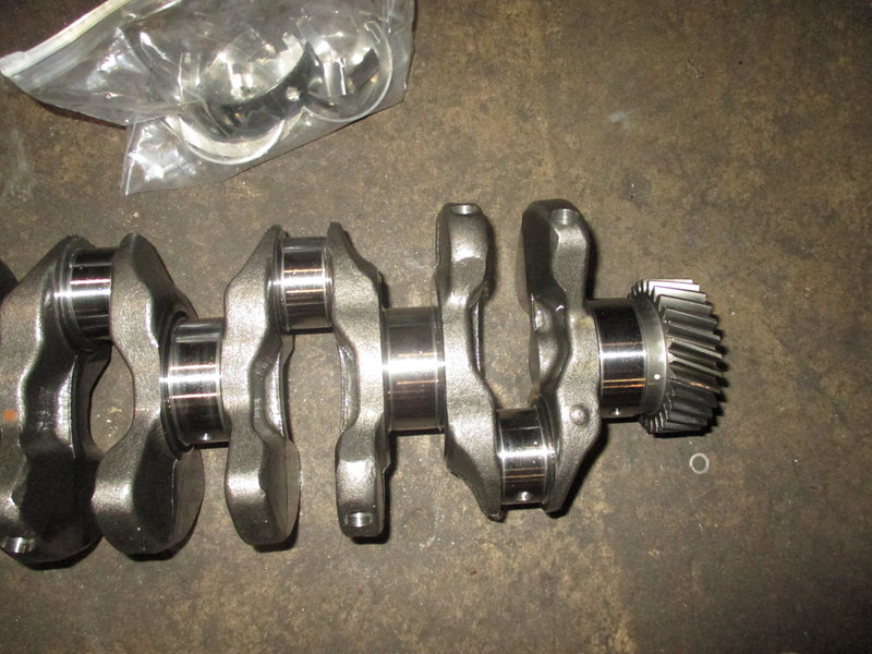Johnson Suzuki 140hp 4 stroke outboard crankshaft (1220-92J00)