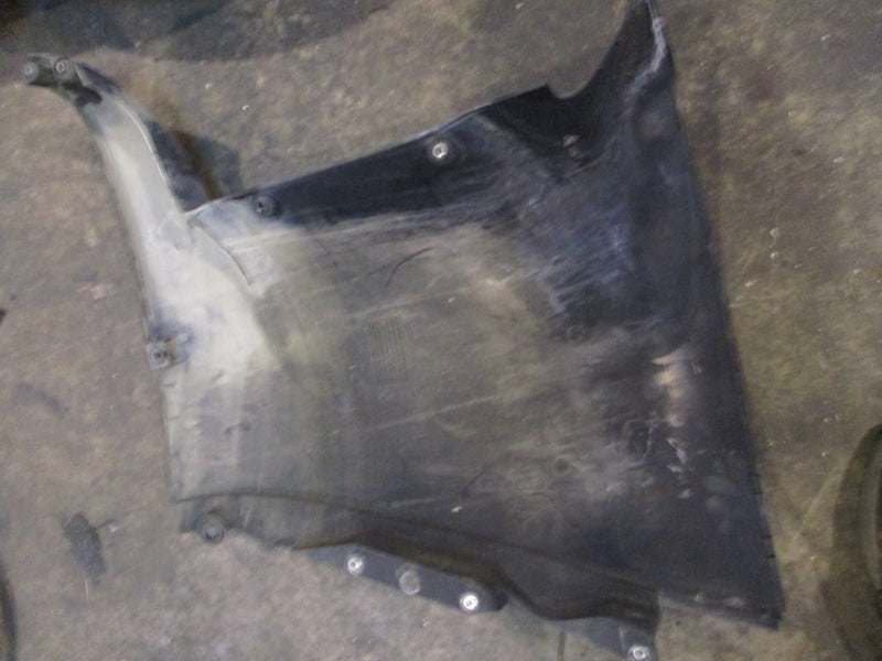 Yamaha 350hp 4 stroke outboard starboard mid section cover (6AW-42771-00-8D)