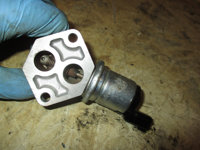 Johnson Suzuki 140hp 4 stroke outboard IAC valve (18137-77E00)