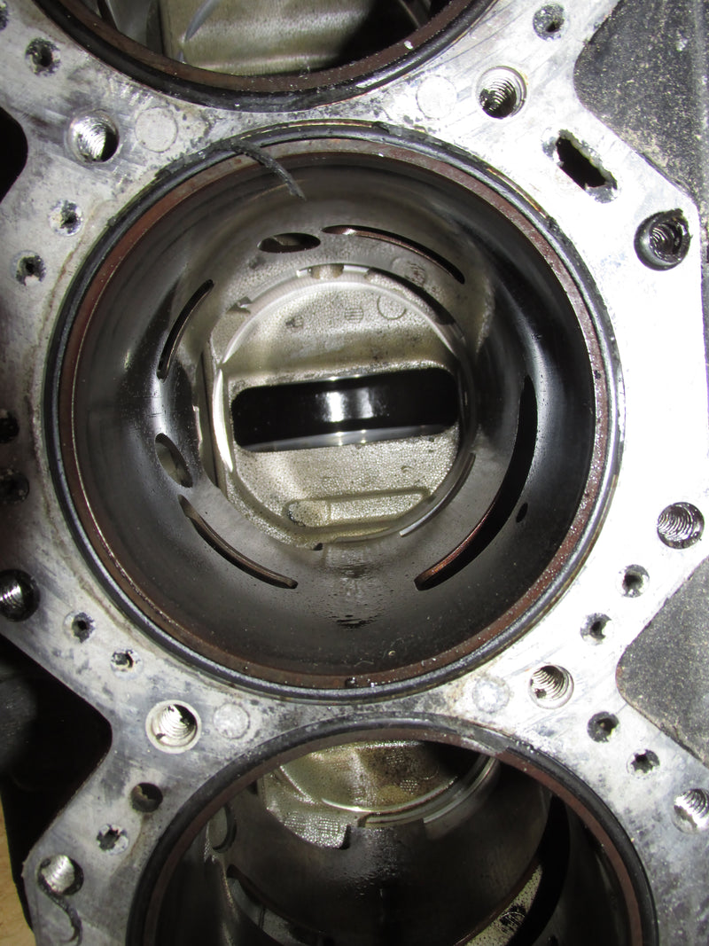 Johnson 150hp Ocean Pro 2 Stroke Outboard Crankcase Block