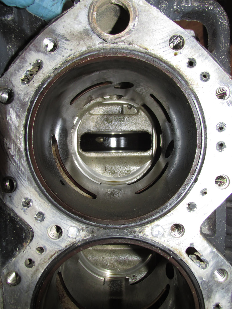 Johnson 150hp Ocean Pro 2 Stroke Outboard Crankcase Block