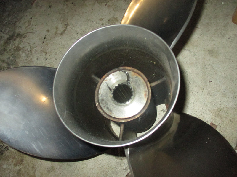 Yamaha 350hp 4 stroke outboard counter rotation stainless steel propellor
