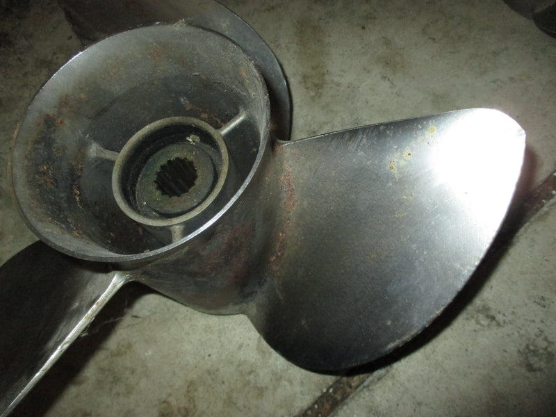 Yamaha 150/200hp outboard stainless steel propellor (13 3/4x19-M2)