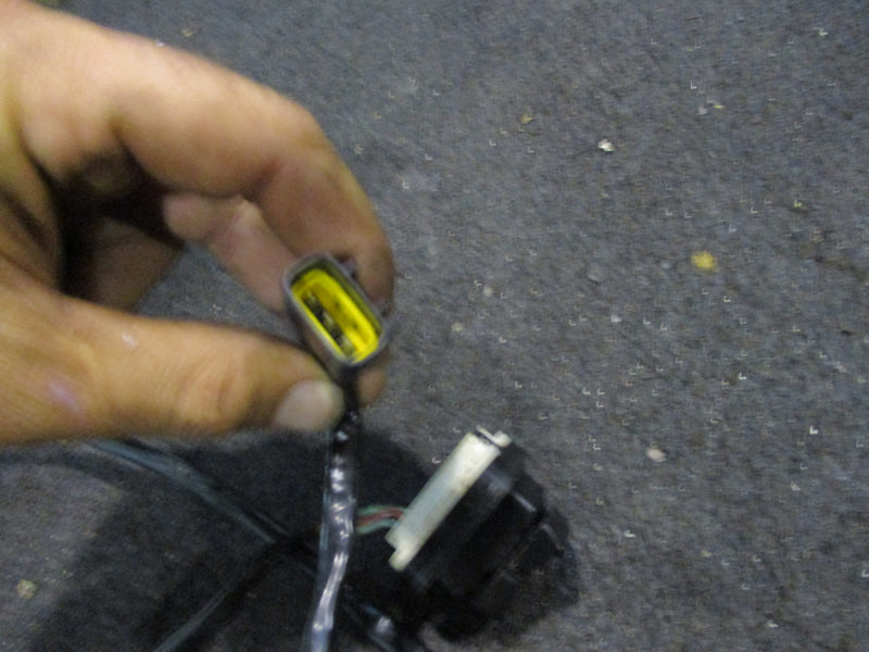 Yamaha 350hp 4 stroke outboard tilt trim switch (6AW-82563-00-00)