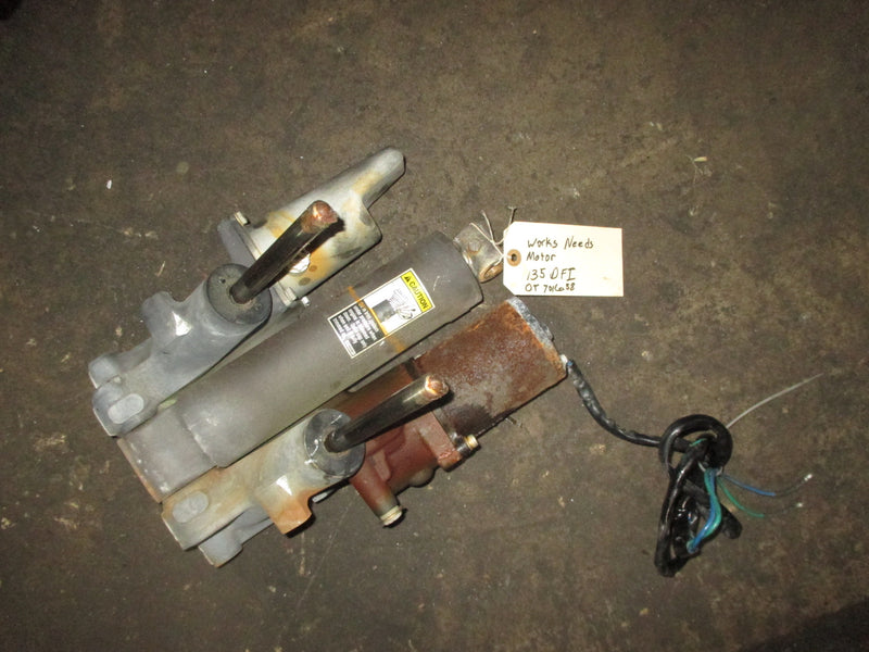 Mercury 135hp 2 stroke outboard tilt trim unit