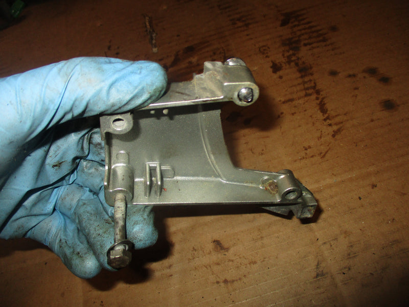 Honda BF50A outboard rigging grommet holder (40151-ZV5-000ZA)