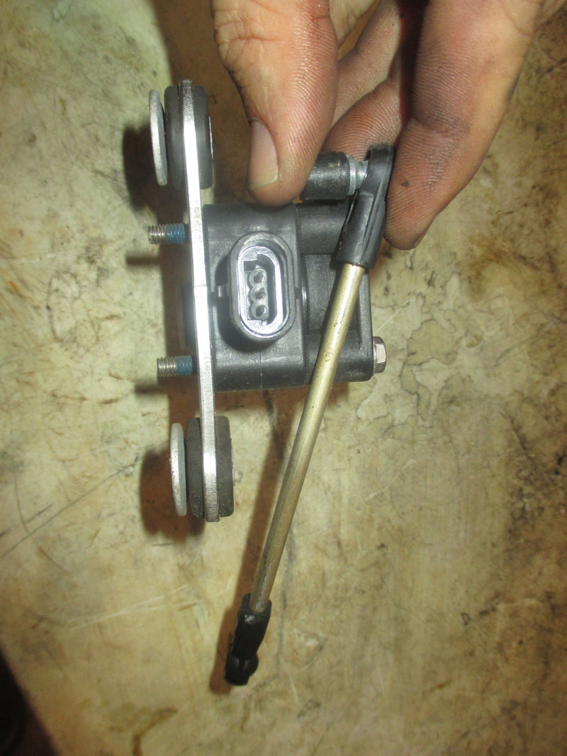 Mercury 150hp 2.5L 2 stroke outboard Throttle body (883956T1)