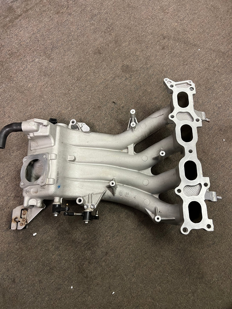 Suzuki DF115A 115hp outboard intake manifold (13110-90J10)