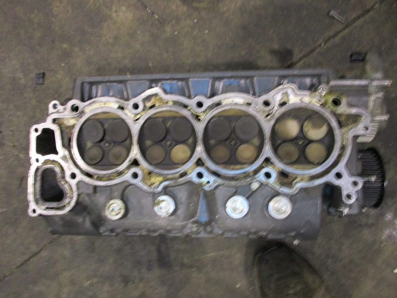 Yamaha 350hp 4 stroke outboard starboard cylinder head (6AW-01)