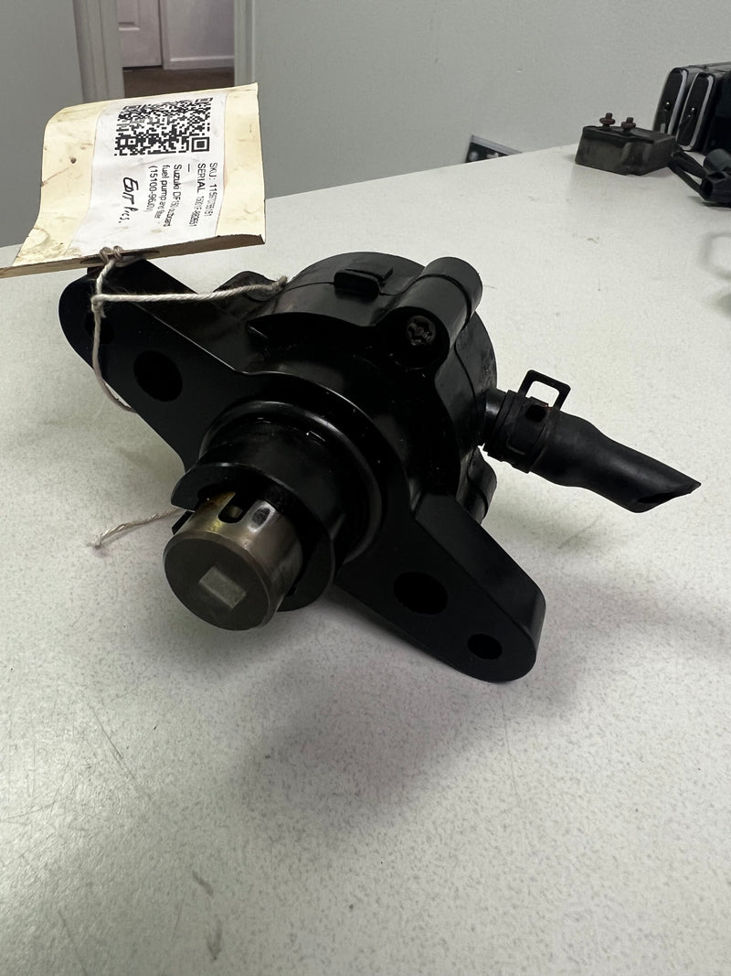 Suzuki DF150 outboard fuel pump (15100-96J0V)
