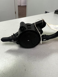 Load image into Gallery viewer, Suzuki DF150 outboard fuel pump (15100-96J0V)
