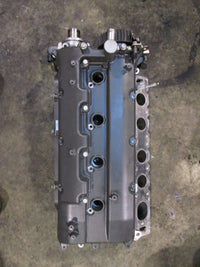 Load image into Gallery viewer, Yamaha 350hp 4 stroke outboard port cylinder head (6AW-01)
