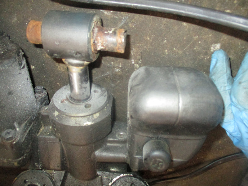 Nissan 90hp 2 stroke outboard tilt trim unit