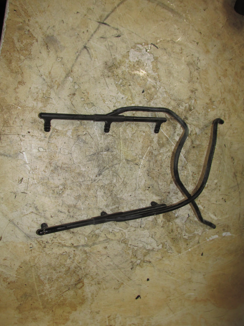Johnson 150hp Ocean Pro 2 Stroke Outboard Fuel Rail Set (433364/433521)