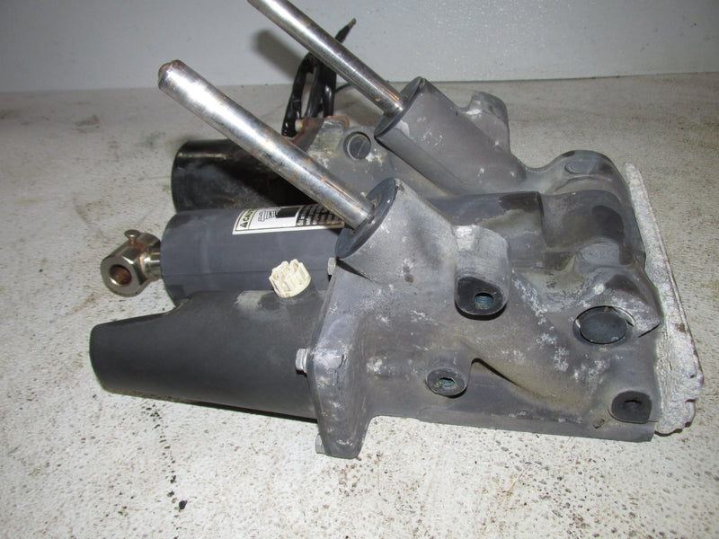 Mercury 225hp Optimax 2 Stroke Outboard Tilt trim unit