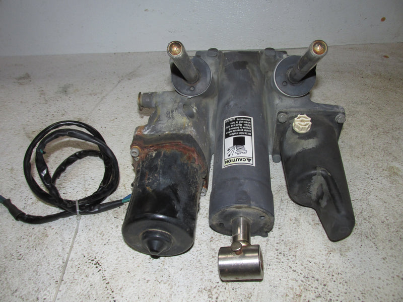 Mercury 225hp Optimax 2 Stroke Outboard Tilt trim unit