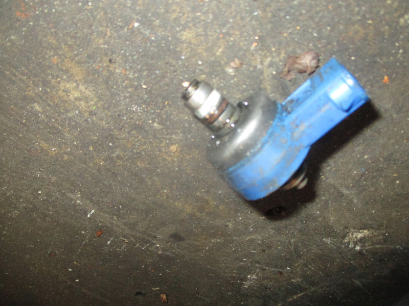 Nissan 90hp 2 stroke outboard blue air injector (3T5103100)