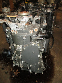 Load image into Gallery viewer, Yamaha 300hp 4.2L 4 stroke outboard Crankcase powerhead
