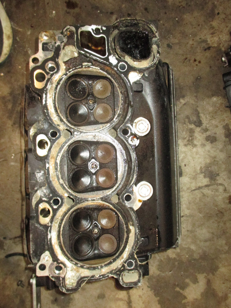 Yamaha/Mercury 225hp 4 Stroke Port Cylinder Head (69J-01)