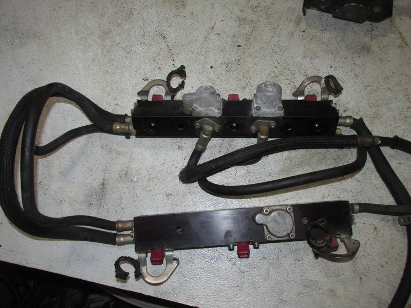 Mercury 225hp Optimax 2 Stroke Outboard Fuel rail/injector set (858258-2)