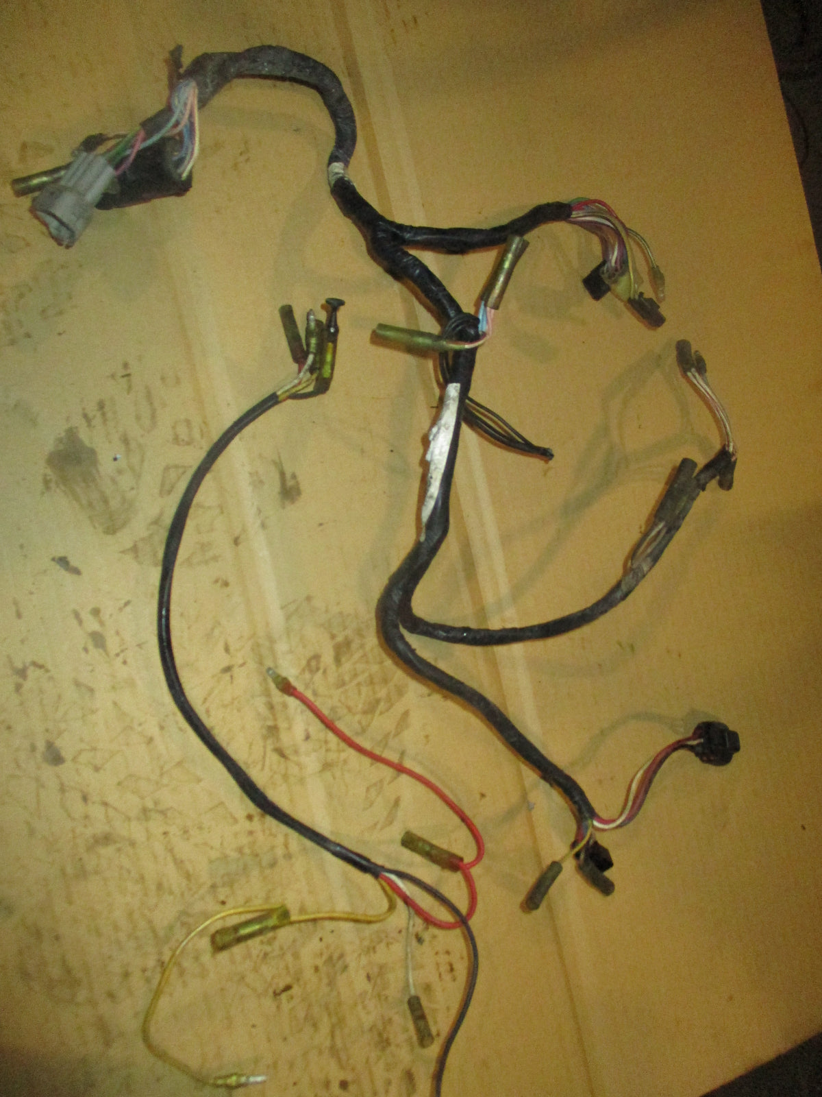 Suzuki DT140 140hp outboard engine wiring harness (36610-94680)