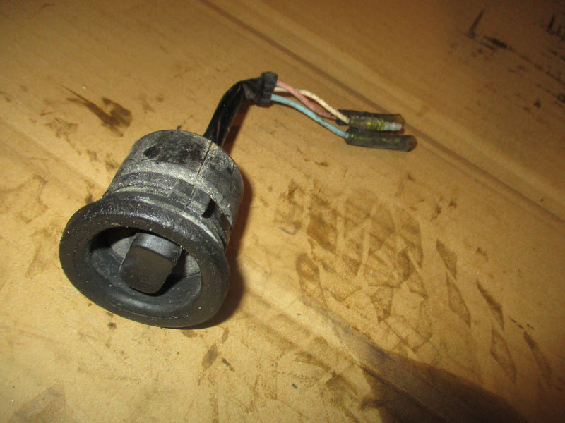 Suzuki DT140 140hp outboard tilt trim switch (37850-95602)