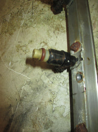 Load image into Gallery viewer, Honda 150hp 4 stroke outboard Fuel rail and injector set (16450-ZY6-003)
