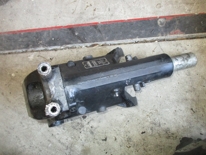Mercury outboard swivel bracket