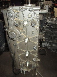 Load image into Gallery viewer, Mercury mariner 115hp 2 stroke outboard crankcase powerhead

