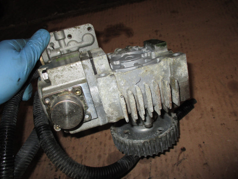 Yamaha 150hp Vmax HPDI outboard fuel injection pump (parts only) (68F-13910-10)