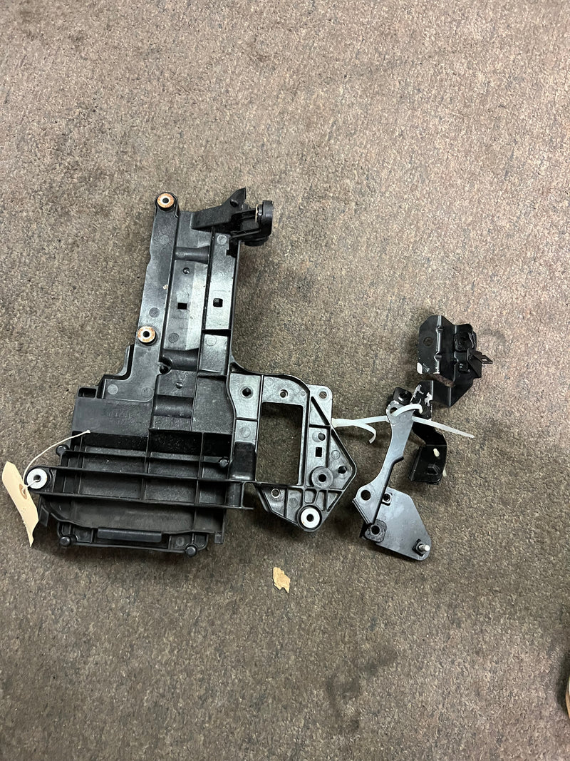 Yamaha 300hp 4 stroke 4.2L outboard electronics bracket set (6CB-81948-10)