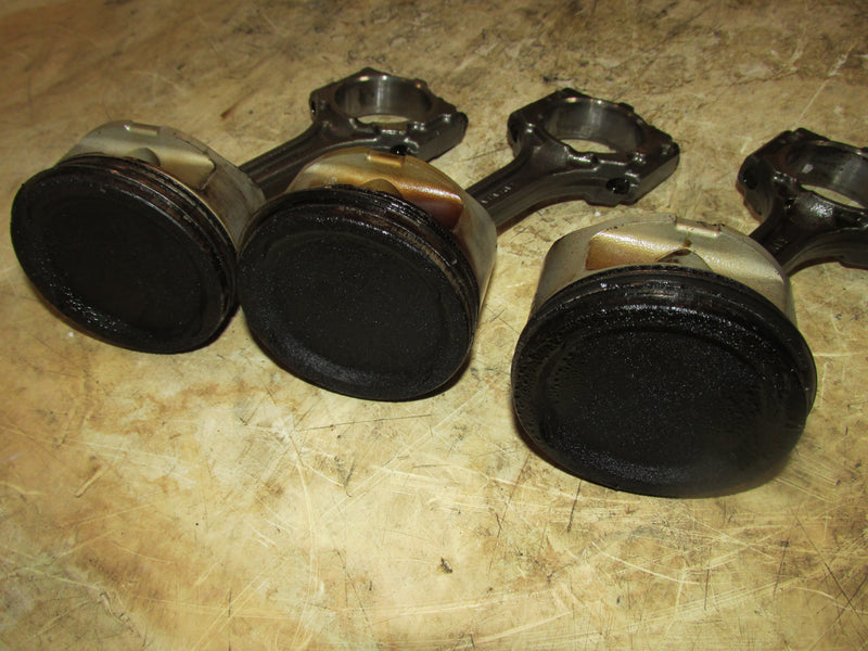 Yamaha 115hp 4 stroke outboard Piston and rod set of 3 (68V-00)