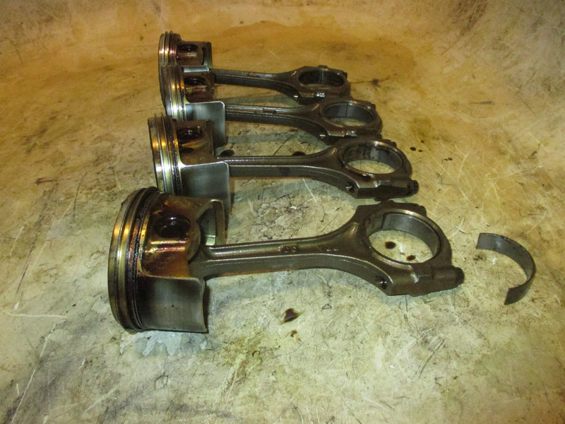 Honda BF135A 135hp 4 stroke outboard piston and rod set (13101-ZY6-000)