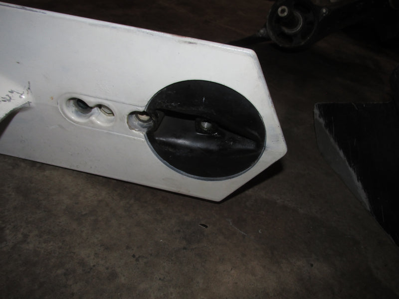 Evinrude 175hp 60 Degree 2 Stroke Outboard 25" Standard Rotation Lower Unit