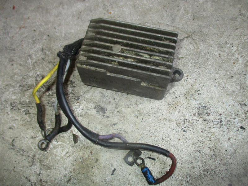 Johnson/ Evinrude 40-50hp outboard rectifier regulator (584476)