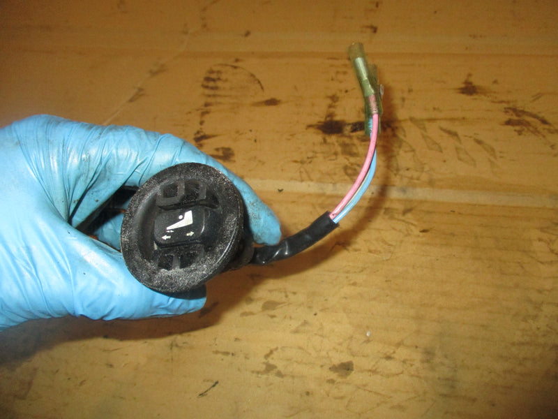 Suzuki DT140 140hp outboard tilt trim switch (37850-95602)