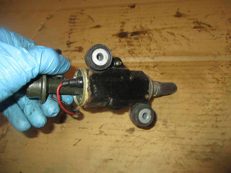 Suzuki DT140 140hp outboard electric fuel pump (15100-94900)