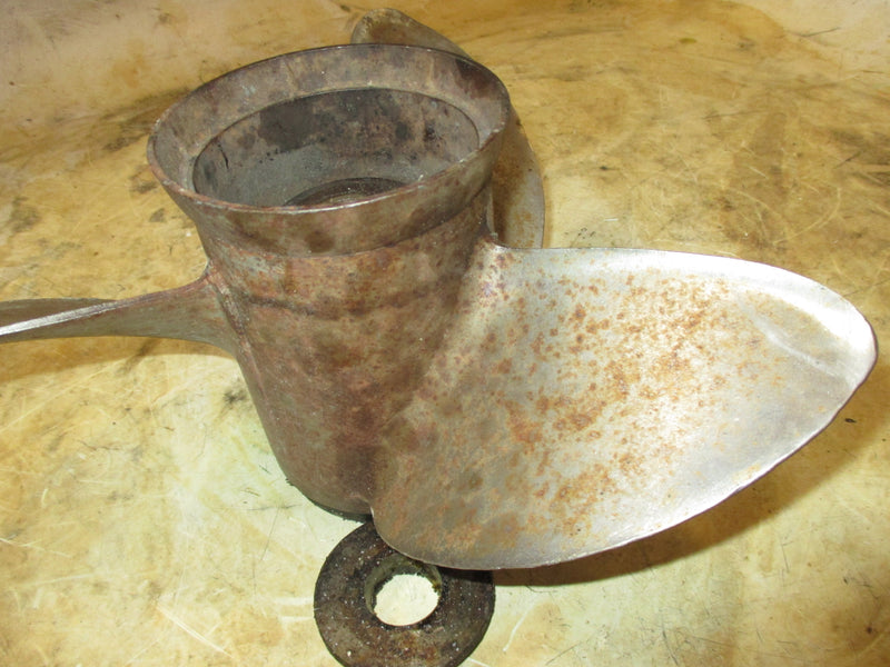Evinrude 60-70hp 2 stroke outboard stainless propellor 13 X 15(389510)