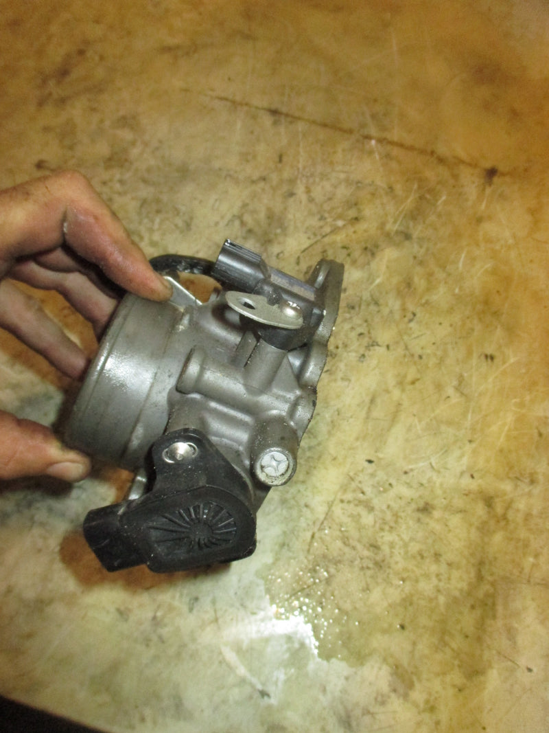 Honda BF135A 135hp 4 stroke outboard throttle body and sensor (16400-ZY6-003)
